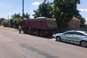 На Миколаївщині почали штрафувати за перевантаження 