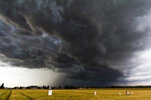 В Україні оголосили штормове попередження