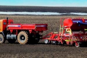 Agromaster представив гібрид трактора та вантажівки 