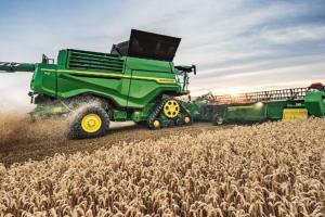 На українському ринку з’явився новий комбайн John Deere серії X9 