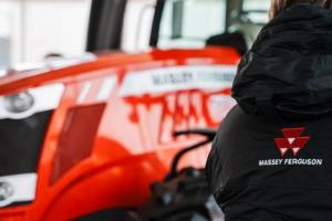 Трактор MASSEY FERGUSON