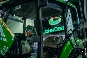 Загарбники викрали сільгосптехніку John Deere на €1 млн