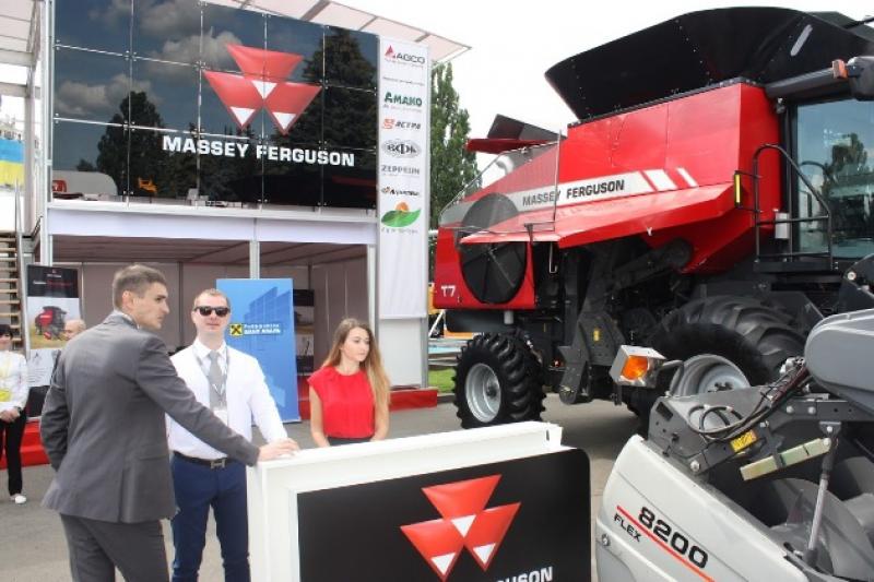 Комбайн Massey Ferguson T7