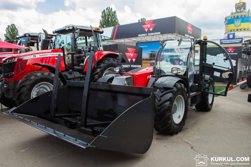 Бізон-Тех презентував на АГРО-2019 лінійку техніки Massey Ferguson