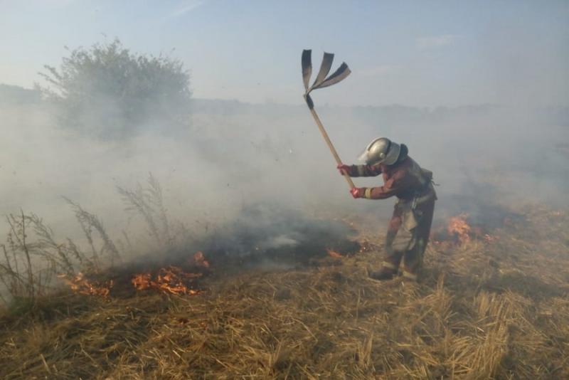 За вихідні на полях Вінниччини 12 разів гасили пожежі