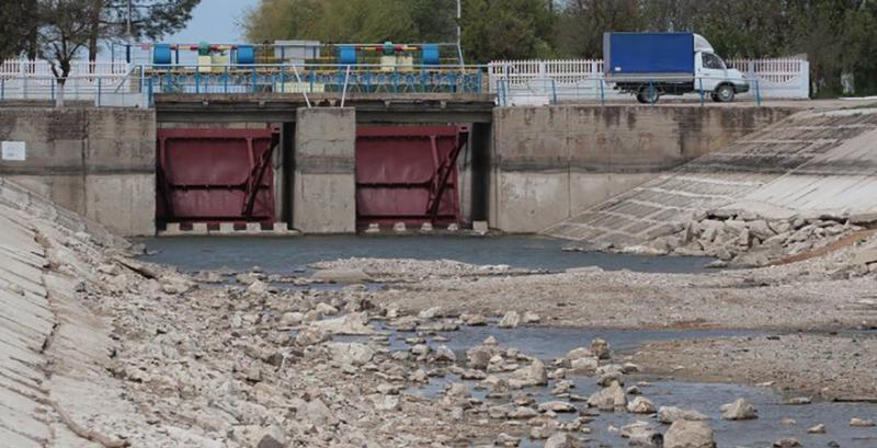 Зеленський проти подачі води до Криму — нардеп