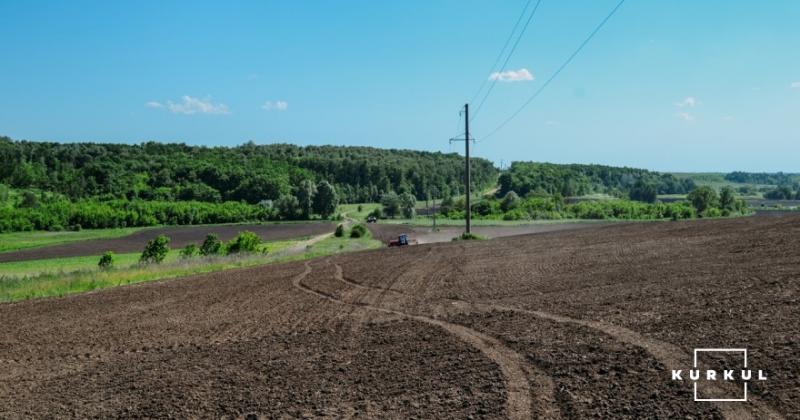 Через несплату оренди у фермера забрали 52 га землі