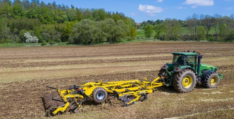 Новий комбінований агрегат BEDNAR ACTROS продовжує свій тур Україною