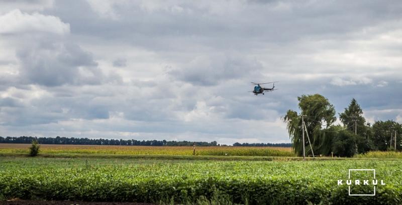 Обробка полів авіацією