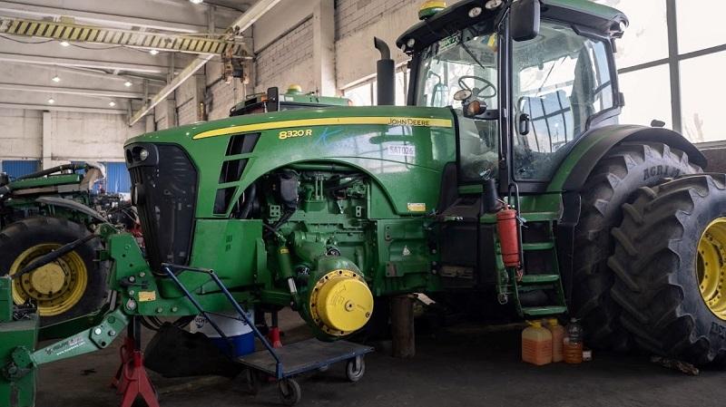 Фермери можуть самостійно ремонтувати техніку John Deere